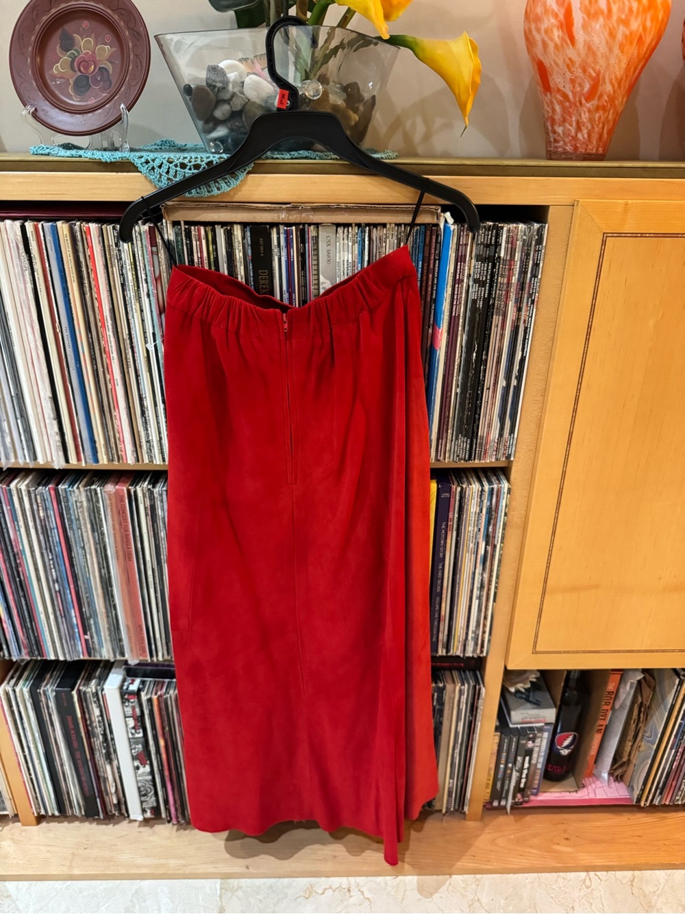 PRICE DROP: MAGLIA, 6,MADE in USA, lined, TOMATO RED LAMBSKIN SUEDE 35” SKIRT